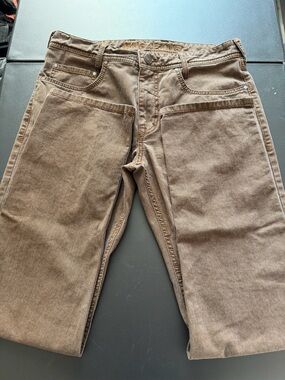 Men's Straight Fit Chino Pants in Brown